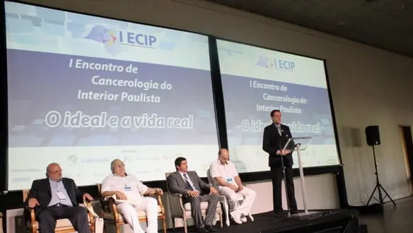 Encontro nacional de oncologia traz profissionais renomados para debater últimas novidades em tratamento contra o câncer